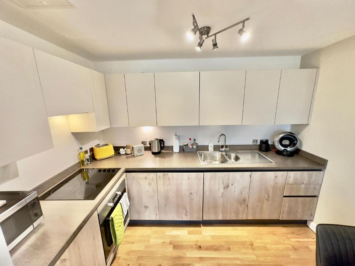 Koala & Tree - Modern 1 Bed Apartment For 4 Guests In The Heart Of Cambridge - Short Lets & Serviced Accommodation Ngoại thất bức ảnh